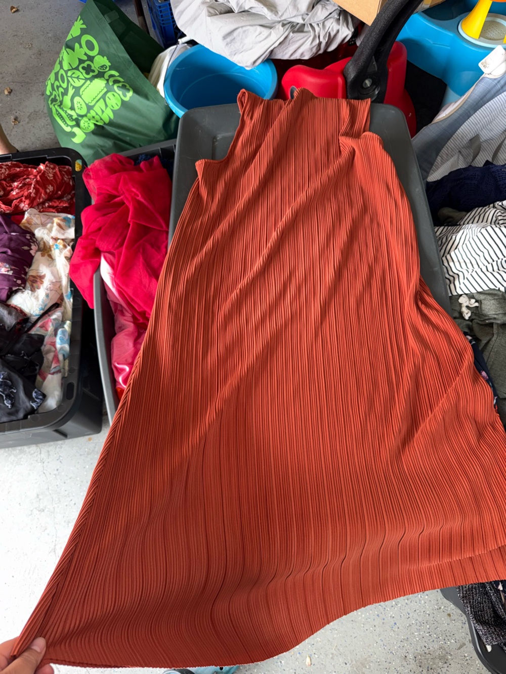 Ava & Viv Sleeveless Rust Orange Pleated Midi Dress